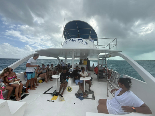 Caicos Island Charters-普罗维登西亚莱斯必去景点