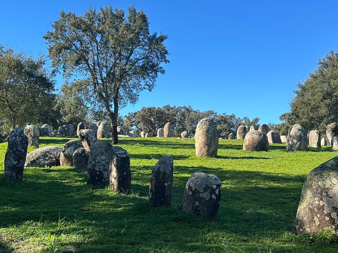 Cromeleque dos Almendres-埃武拉必去景点