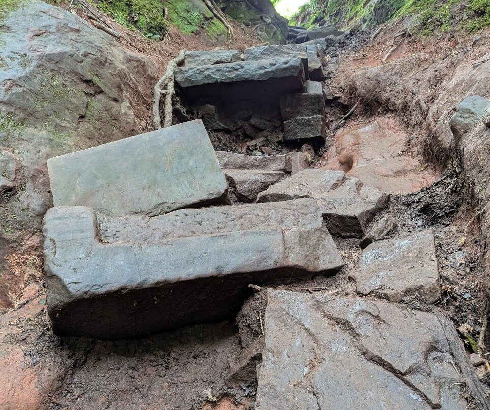 The Devil's Pulpit-斯特灵必去景点