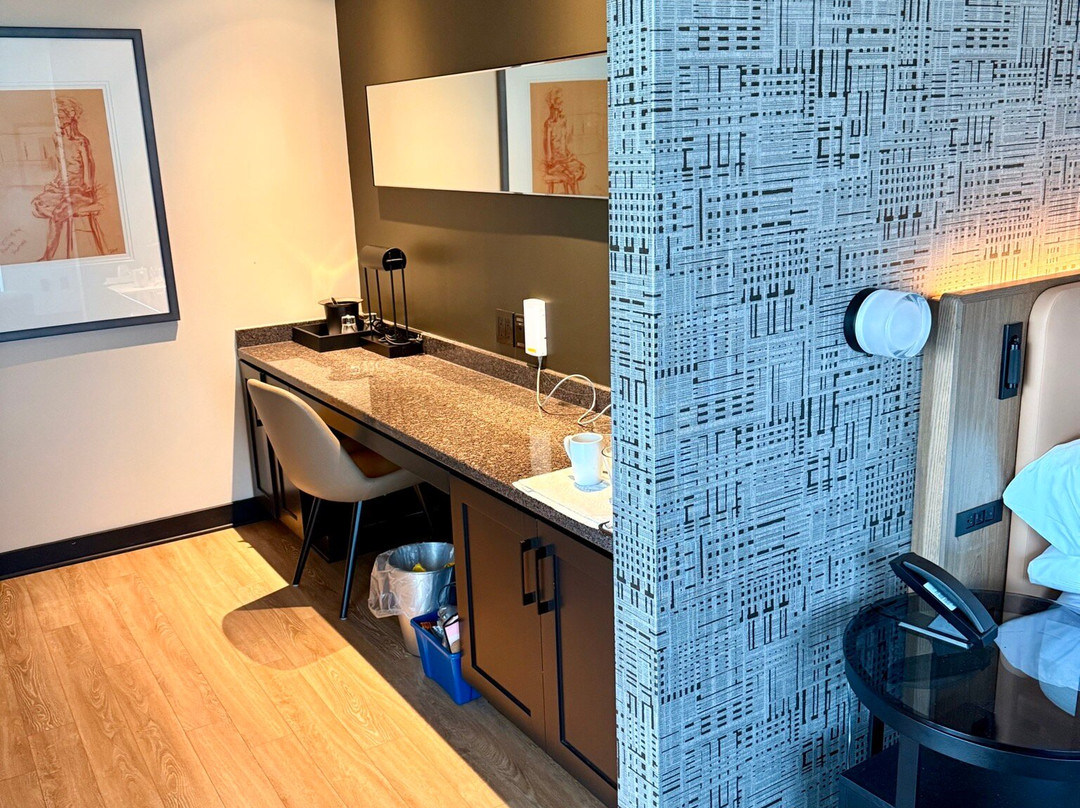 Brookstreet Hotel主图