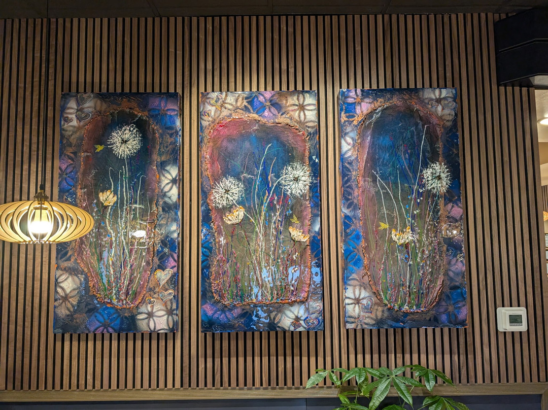 Essence Kitchen & Bar