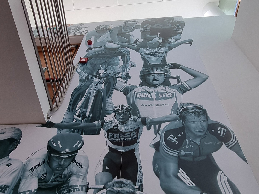 Santuario Della Madonna del Ghisallo - Museo Del Ciclismo-Magreglio必去景点