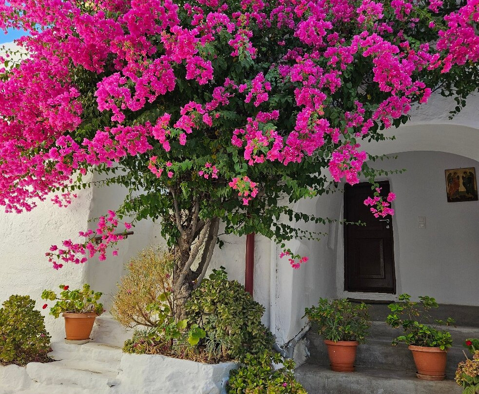 Moni Taxiarchon Monastery-Serifos必去景点