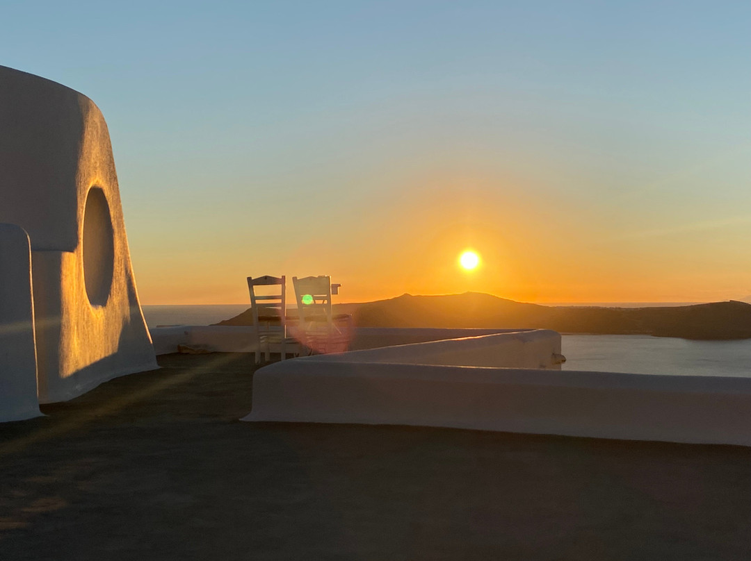 Panoramatic View On Caldera With Three Bells-费拉必去景点