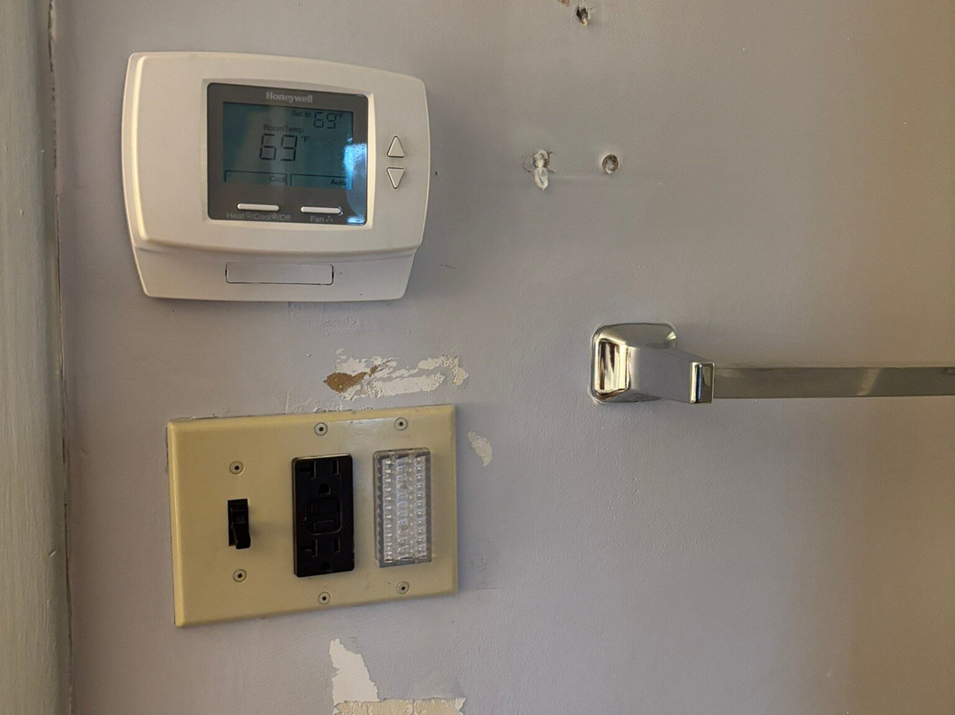 Ramada by Wyndham State College Hotel & Conference Center主图