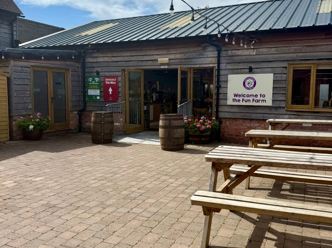 Churchfields Farmhouse Ice Cream-德罗伊特威奇必去景点