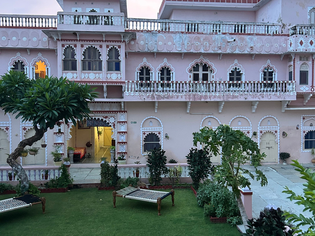 Mahal Khinwara主图