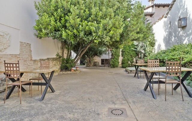 Palacio Rejadorada主图