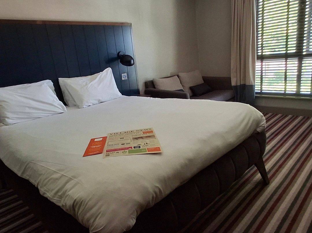 Village Hotel Swindon主图