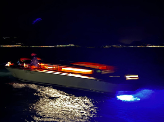 AC Boat-梅纳焦必去景点