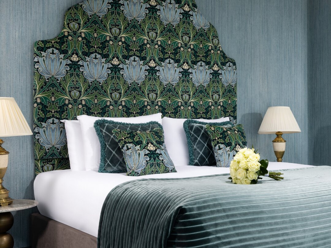 格兰德酒店主图