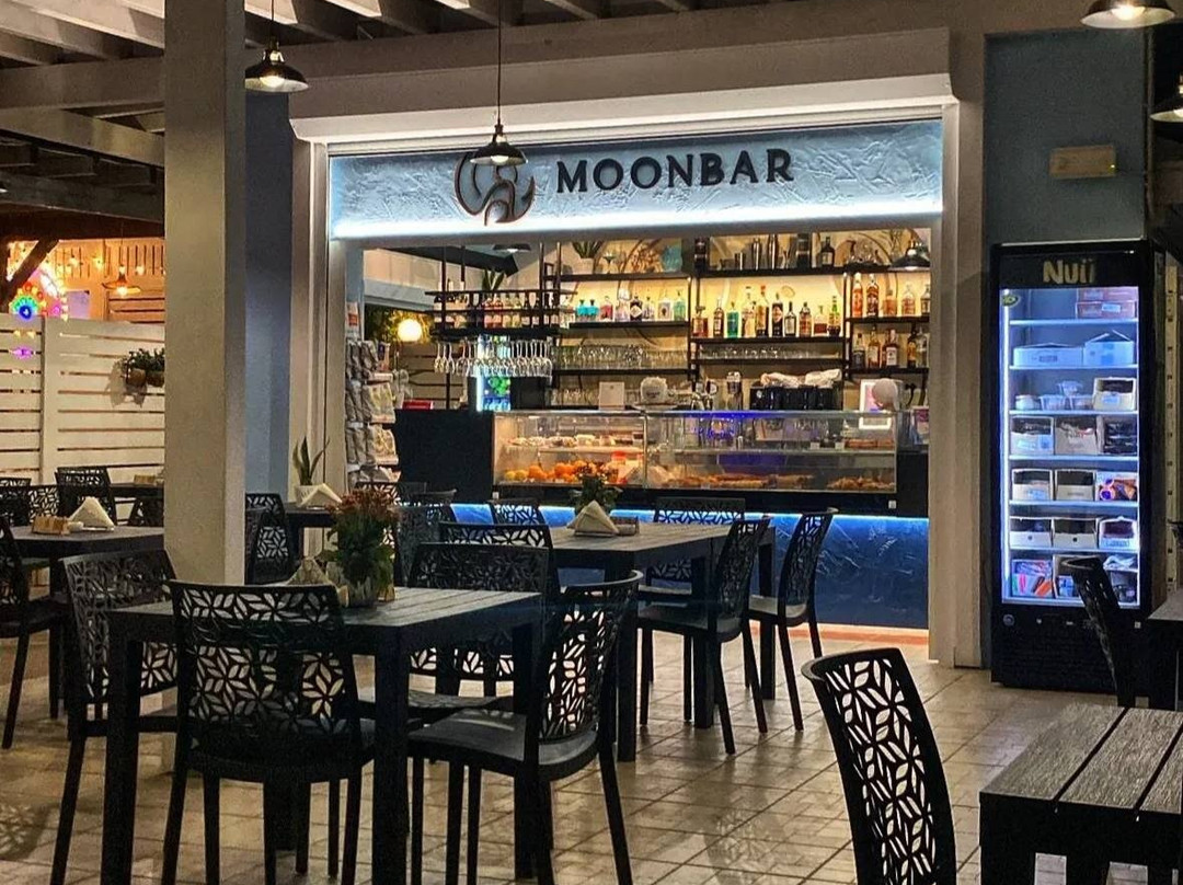 Moon Bar Sangregorio