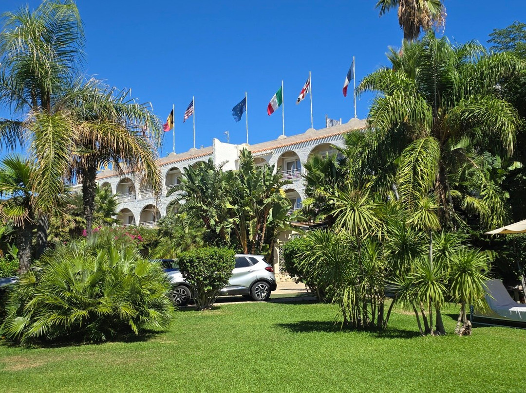 西缪斯培拉亚酒店主图