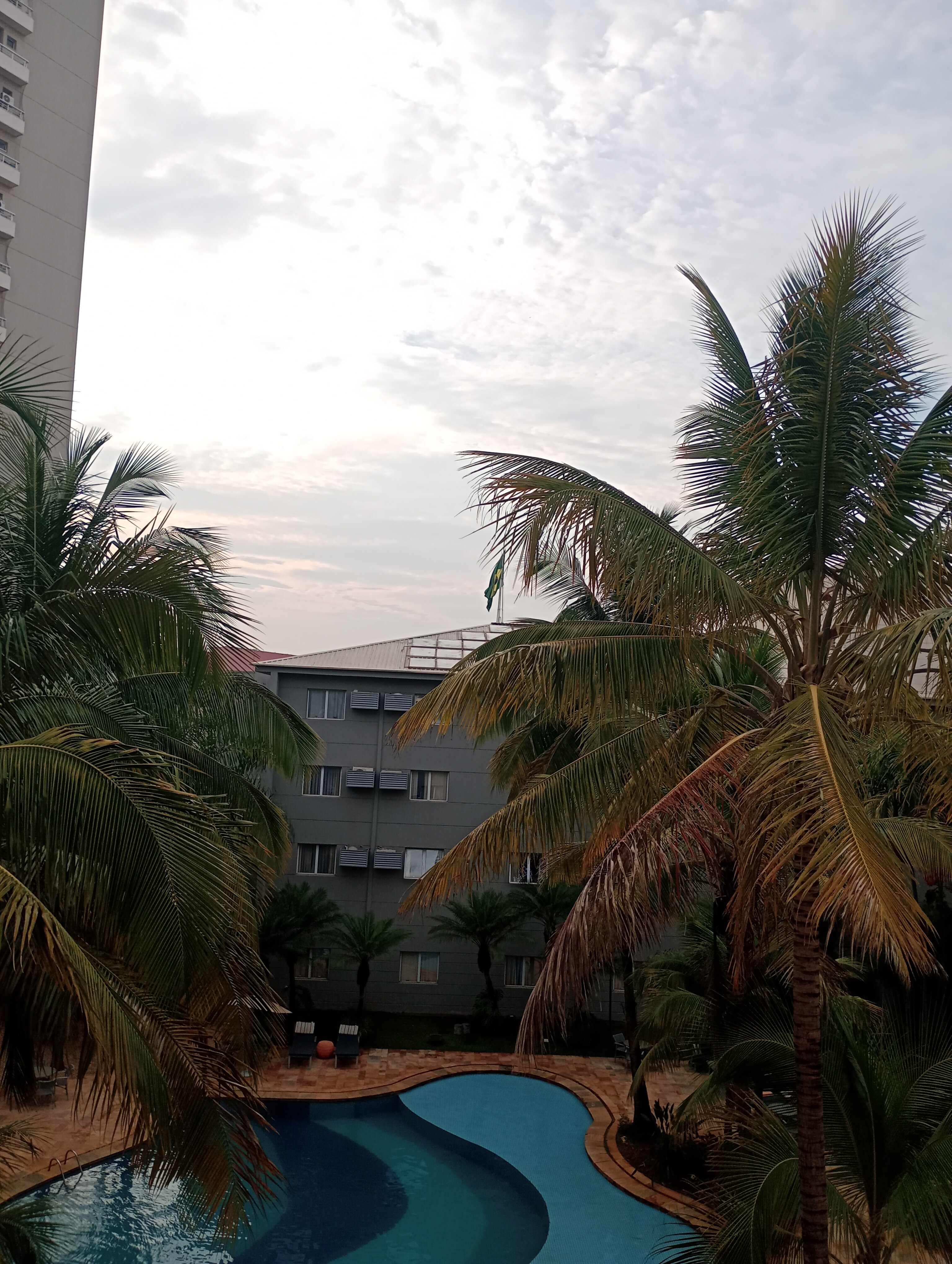 Comfort Suites Flamboyant-泳池