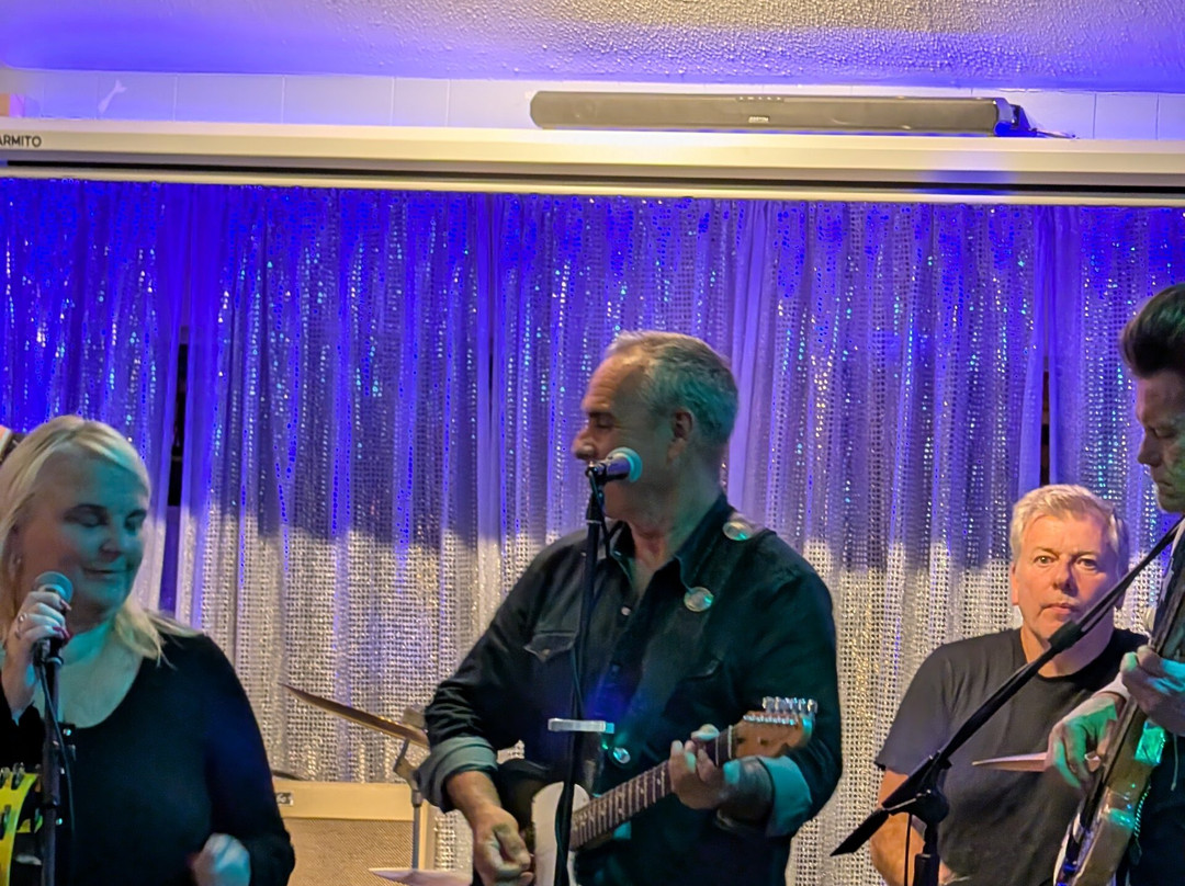 Felsted social club rbl-Felsted必去景点