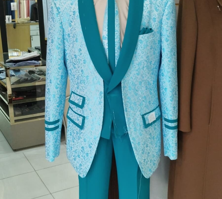 Anthony's Bespoke Tailor-卡伦必去景点