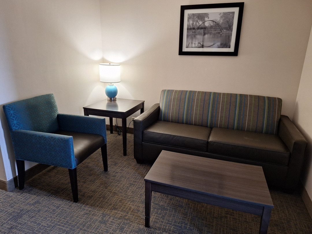 Best Western East Towne Suites主图