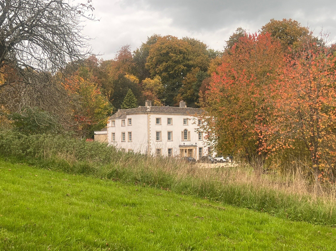 Cerney House Gardens-赛伦塞斯特必去景点