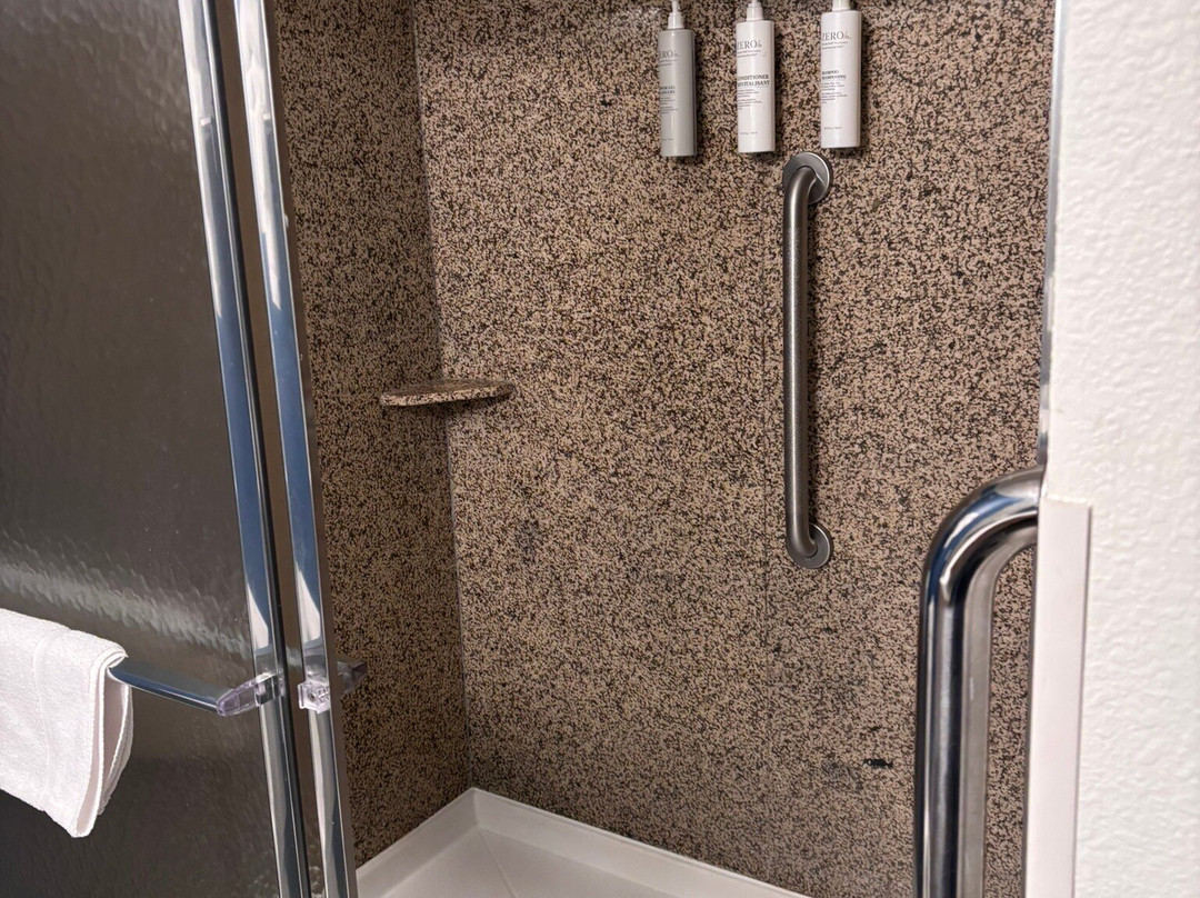 Spark by Hilton Washington Meadowlands Blvd主图