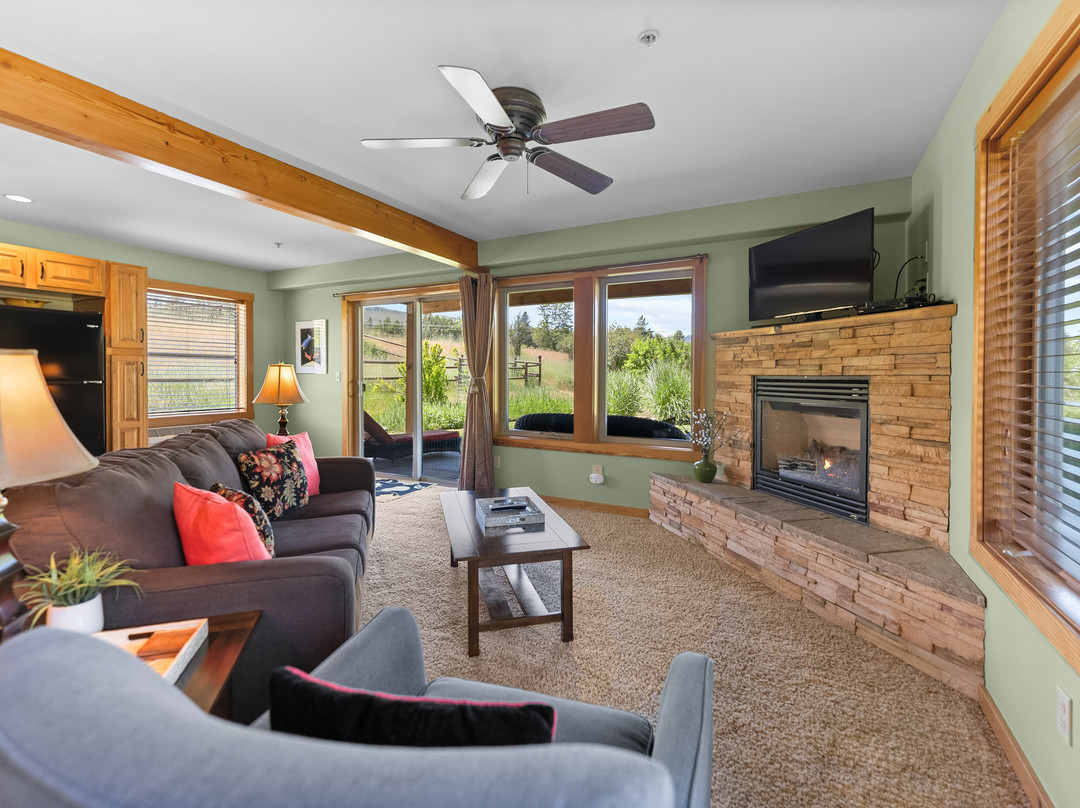 加德纳山宾馆主图