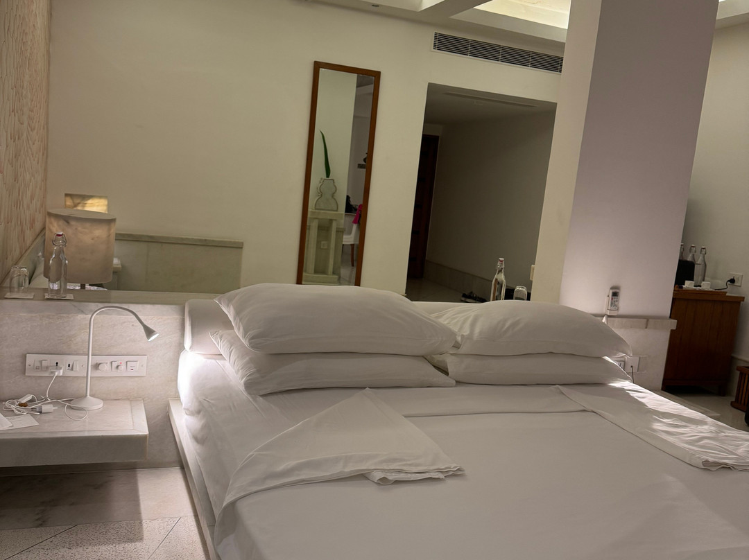 德为伽赫酒店主图