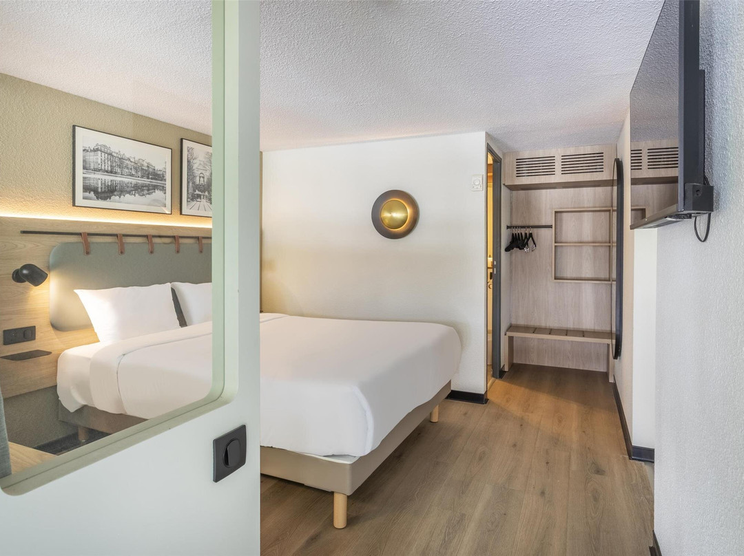 Les-Pennes-Mirabeau酒店住宿-钟楼马赛圣安托那酒店