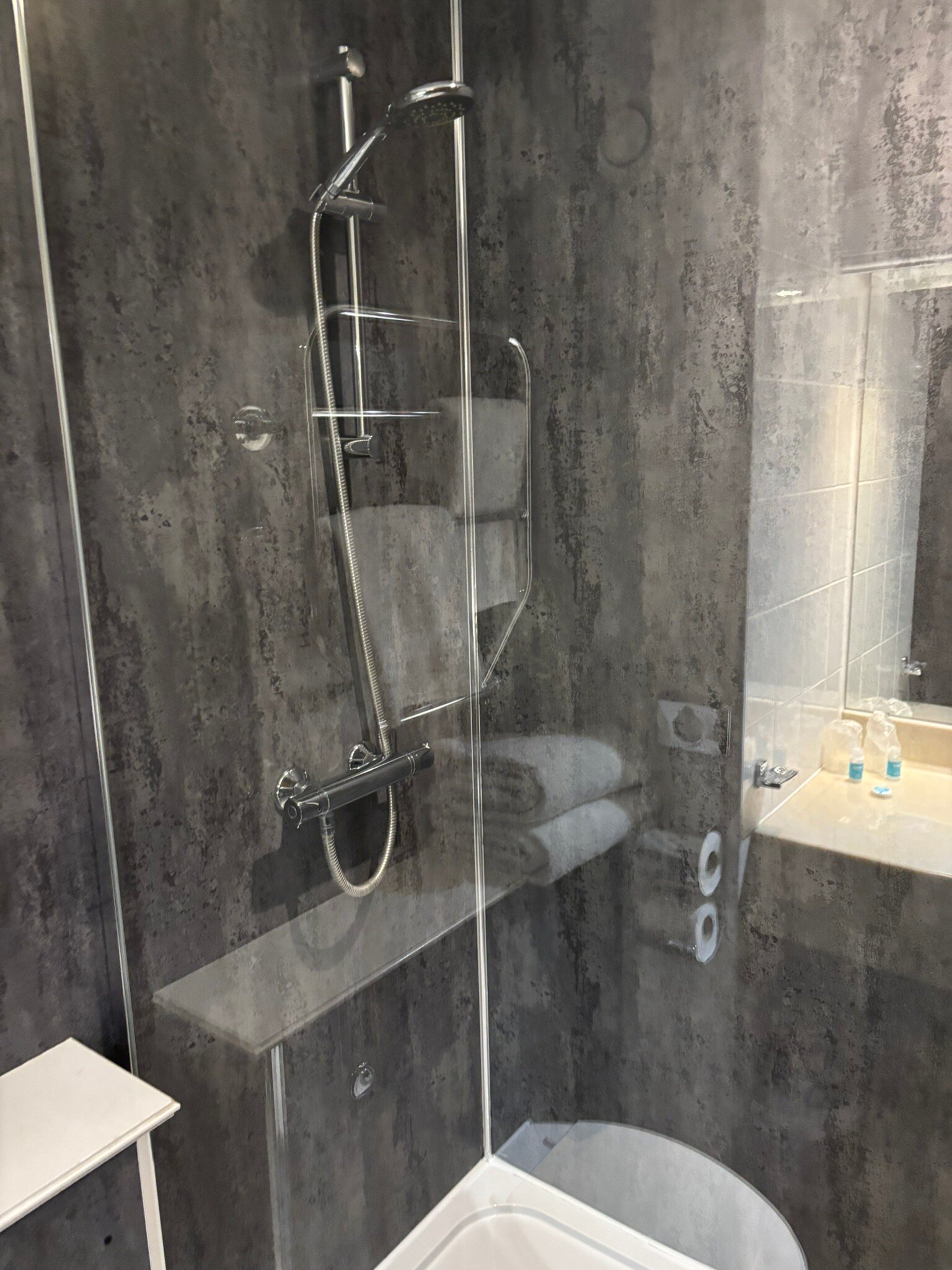 华美达格兰瑟姆酒店-官方