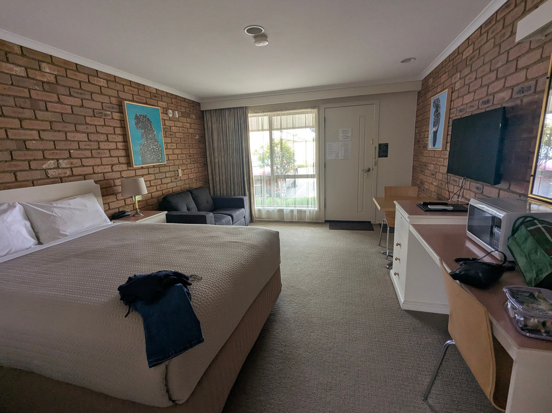 Golden Square Motor Inn主图