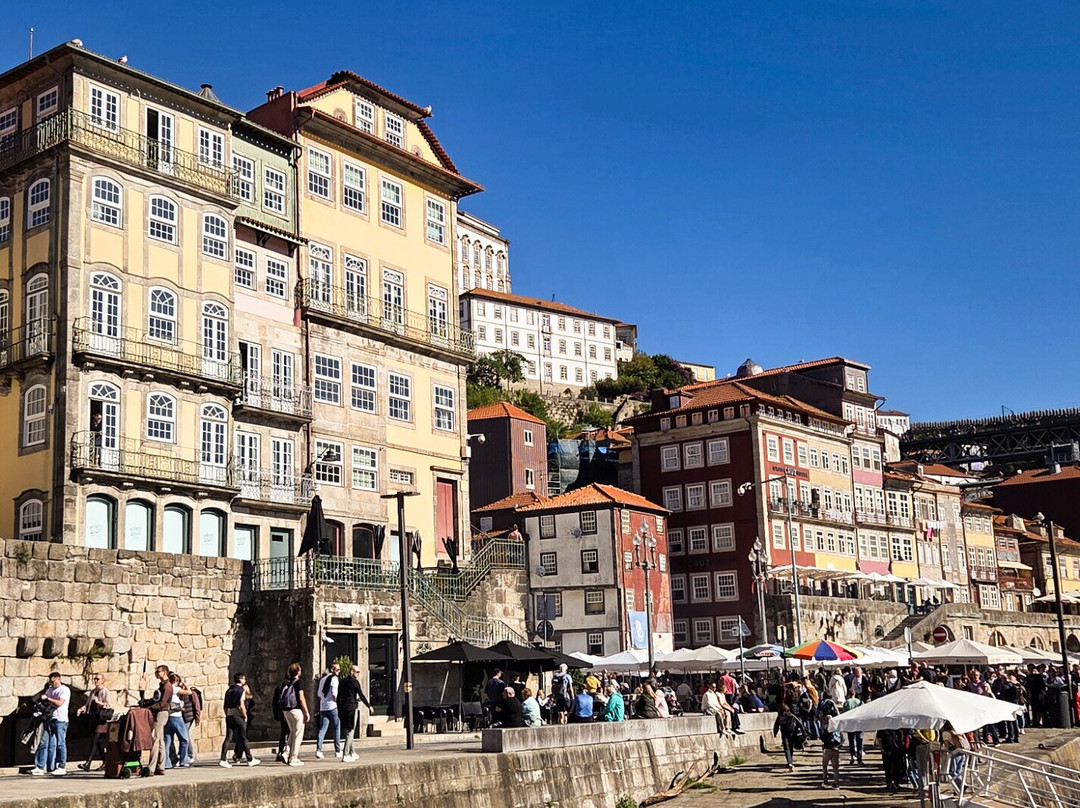 Praça Da Ribeira-波尔图必去景点