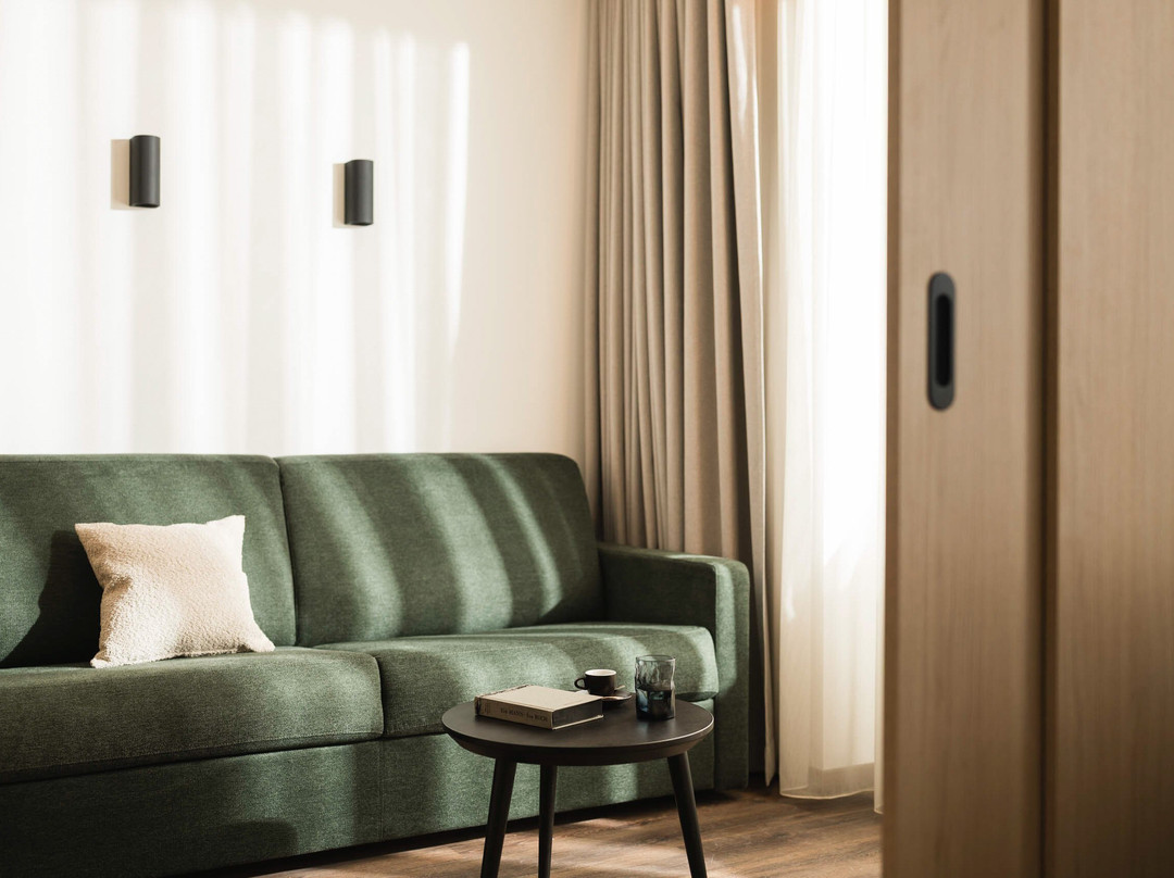 天堂运动酒店主图