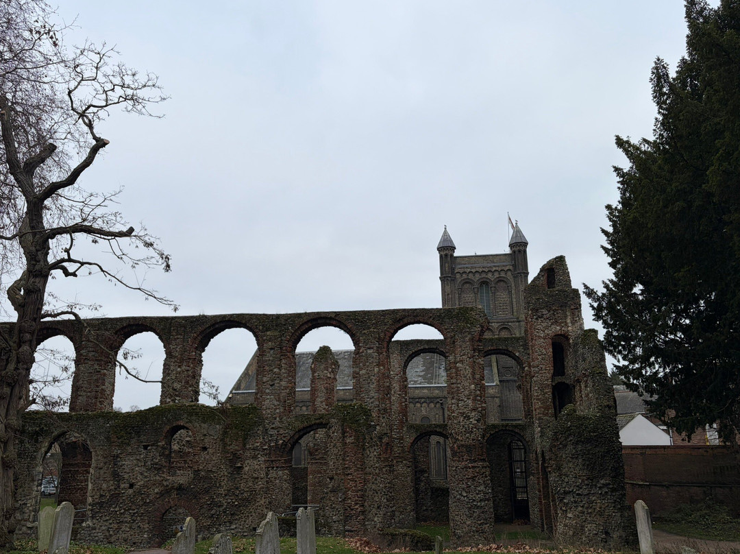 St. Botolph's Priory-科尔切斯特必去景点