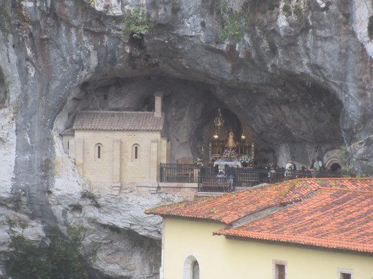 Basilica de Santa Maria la Real de Covadonga-Covadonga必去景点