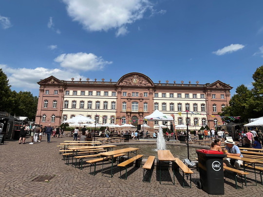 Schloss Zweibrücken-茨魏布吕肯必去景点