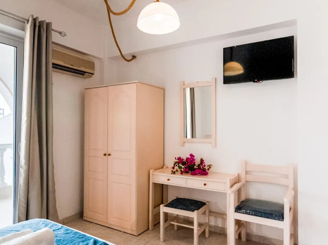 Irene Apartments主图