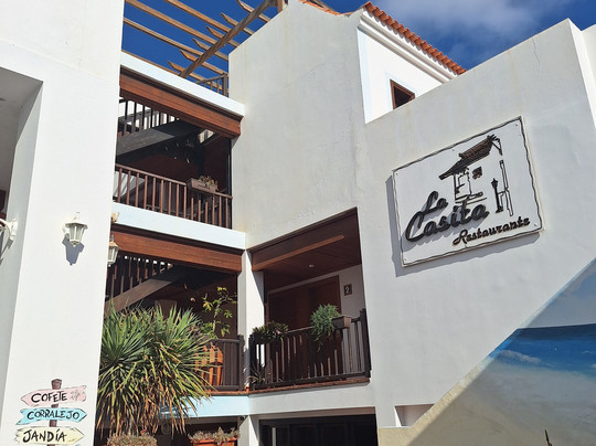 卡斯塔富尔特酒店主图