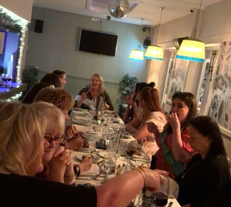 黑德福特阿姆斯酒店主图