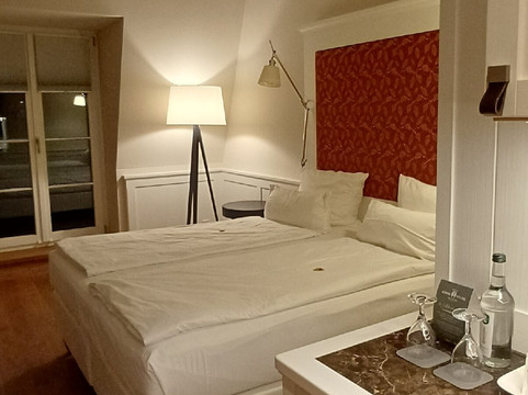 贝格加斯托夫国王椅主图