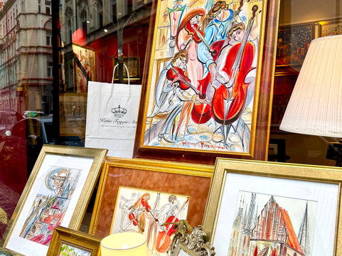 Katie Feygie Art Gallery-布拉格必去景点