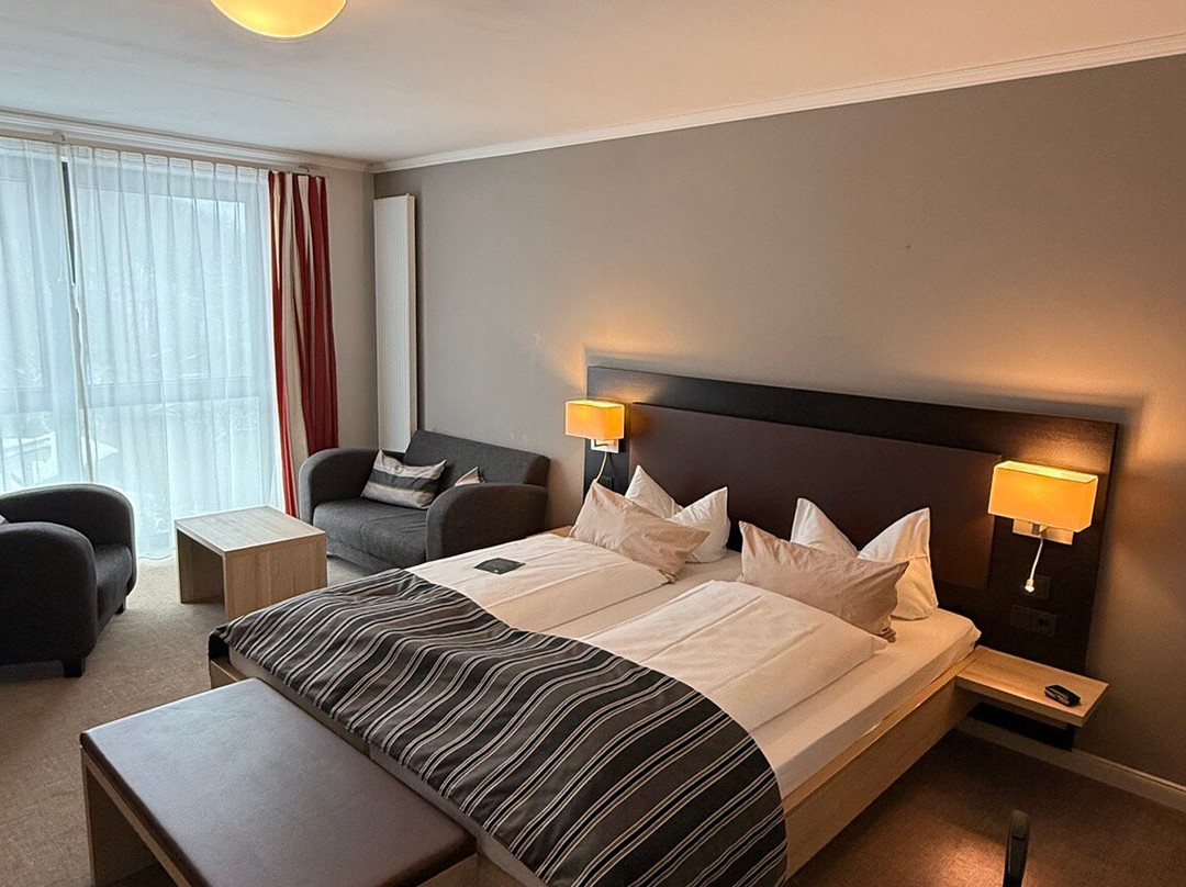 阿尔赫伦堡浪漫酒店主图