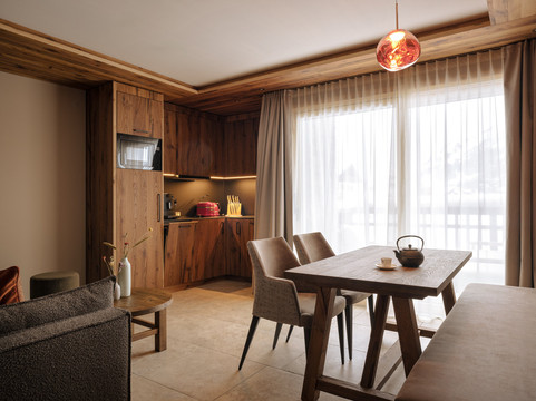 闪德福酒店主图