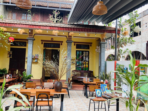 Emm Coffee - Food & Drinks