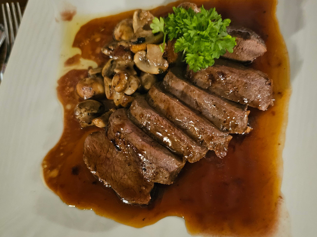 校舍餐厅和酒店主图