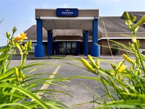 Colby酒店住宿-AmericInn by Wyndham Marshfield