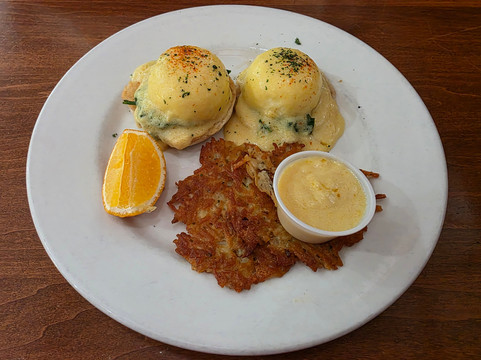 Brothers Restaurant & Lounge