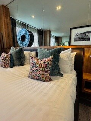 飞行员汉普郡主图