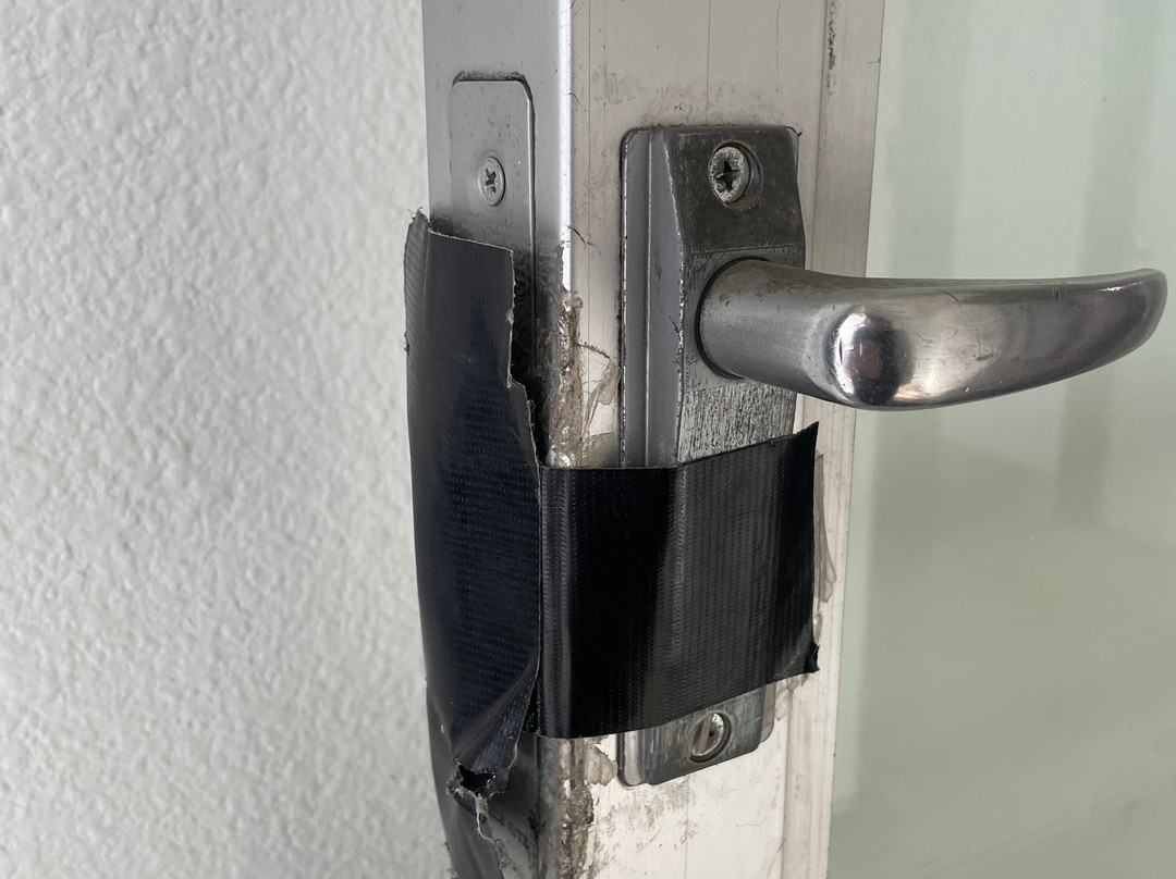 西法戈主干道速8酒店主图