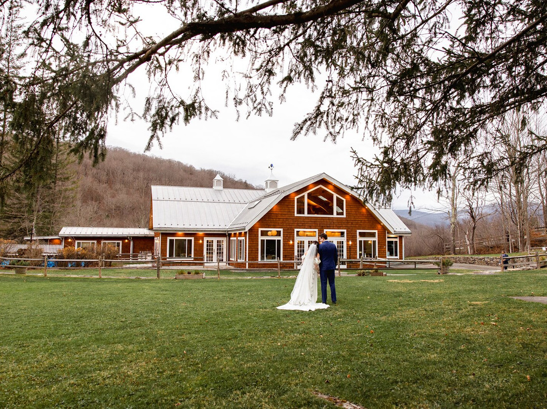 Full Moon Resort主图