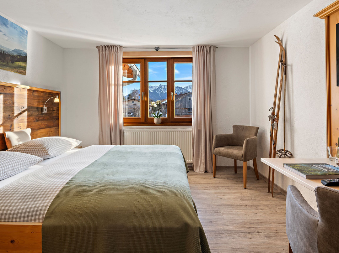 阳光因贝格博加思索夫酒店主图