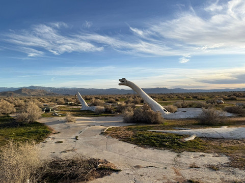 Concrete Dinosaurs Of Apple Valley, Ca-Apple Valley必去景点