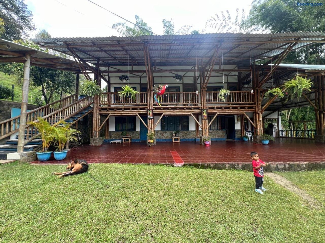 Hotel Parque Recreacional El Lago Libano